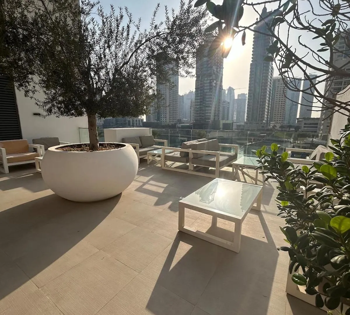 Apartment Luxury Sea View Studio In Dubai Marina United Arab Emirates